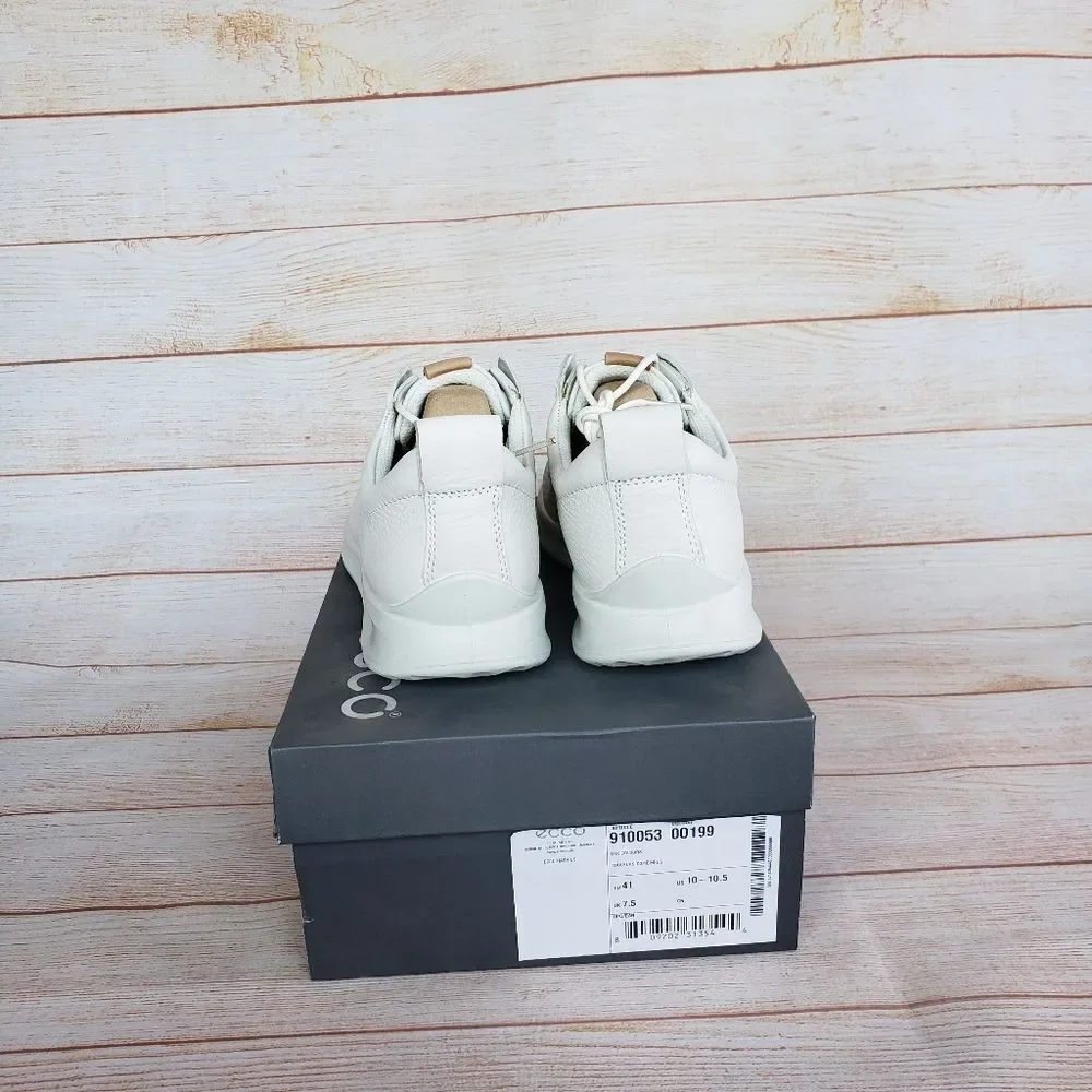 ECCO Women Leather Aquet Perforated Tie Oxford Walking Shoe Sneakers White Tan